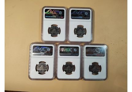 2000年敦煌普制币五枚合拍ngcms65