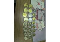 流通紀(jì)念幣一堆